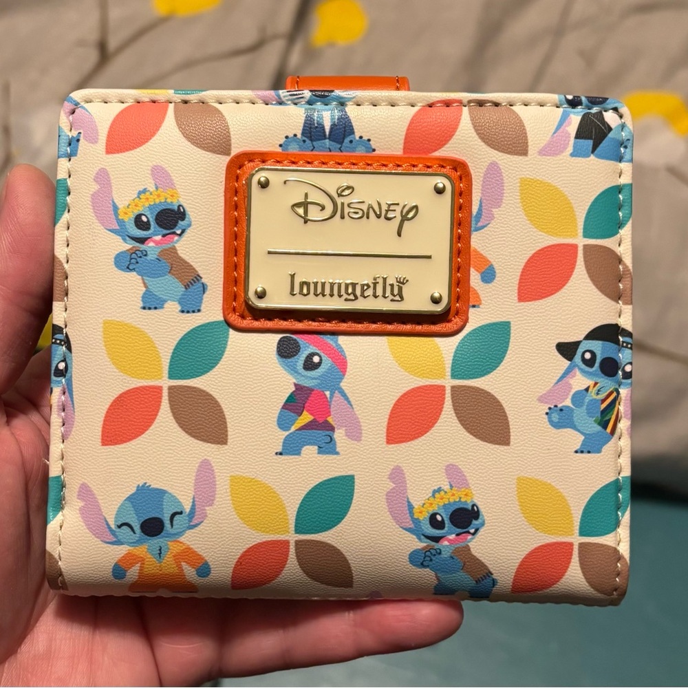 Disney Loungefly Stitch Wallet